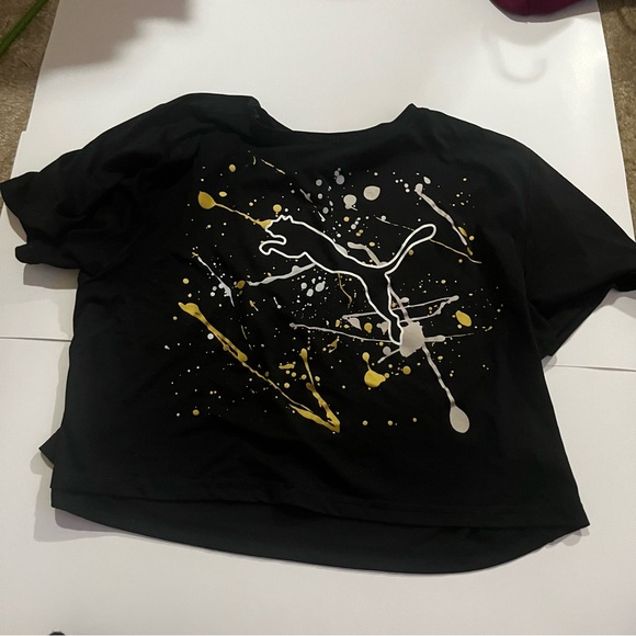 Puma Cropped Black Graphic T-Shirt - Picture 1 of 4